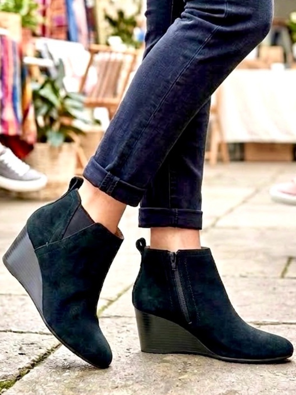 Vionic Paloma Black Suede Wedge Ankle Boots Women Sz 8 Weather Resistant Comfort